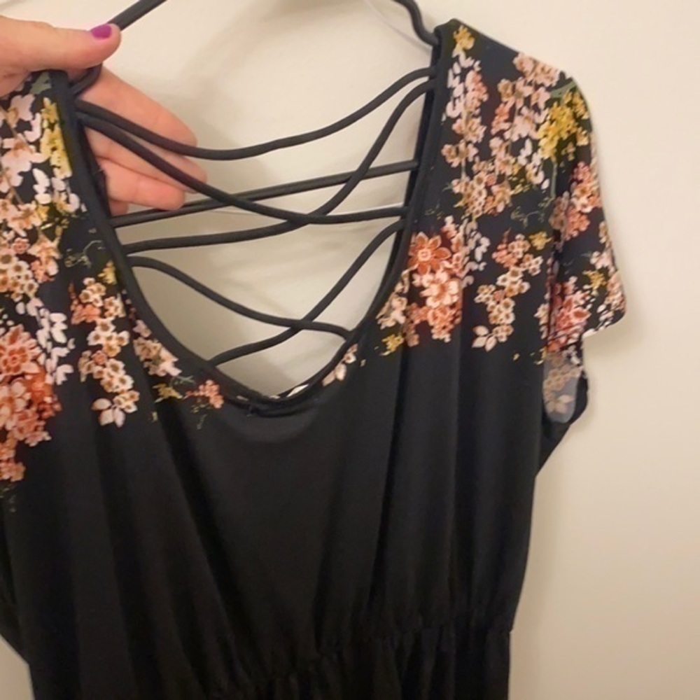 Dress - Picture 4 of 4
